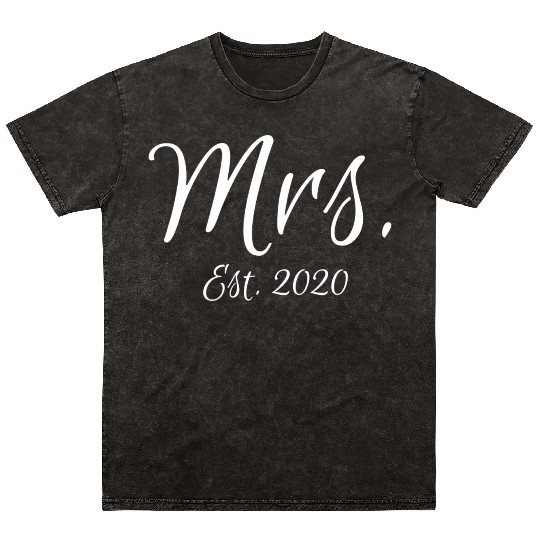 Matching Script Mr & Mrs Bridal Bride Mrs Est 2020 Mineral Wash T Shirts