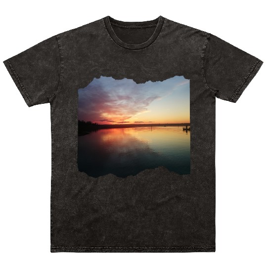 Beautiful photography of ocean waves and sunset Mineral Wash T Shirts