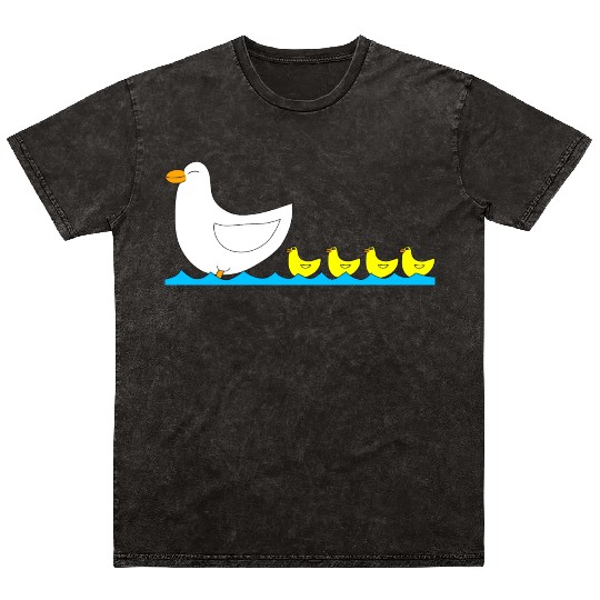 Duck with ducklings Mineral Wash T Shirts