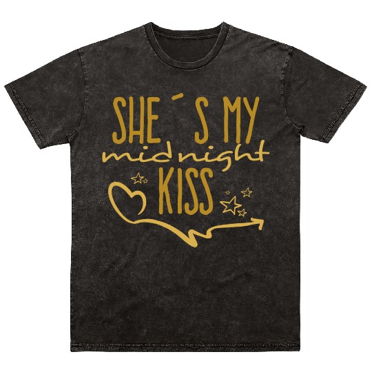 She´s my midnight Kiss Mineral Wash T Shirts