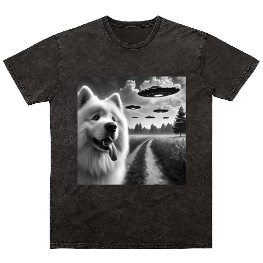 Samoyed Dog Funny Graphic Selfie with UFOs Weird A Mineral Wash T Shirts