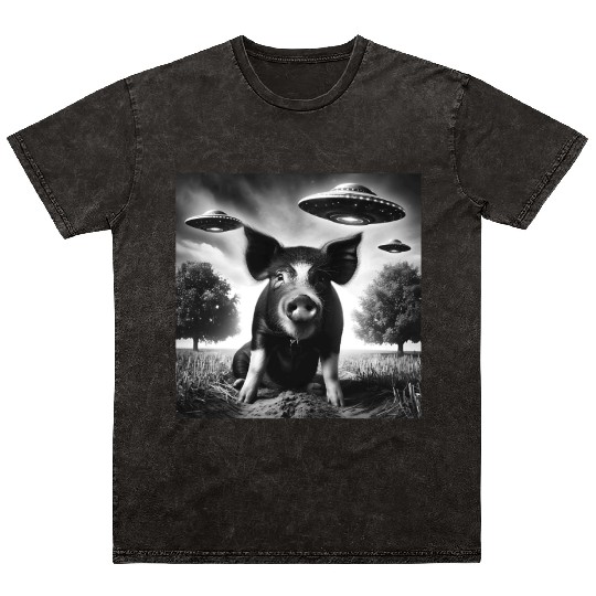 Pig piggy piglet Funny Graphic Selfie with UFOs We Mineral Wash T Shirts