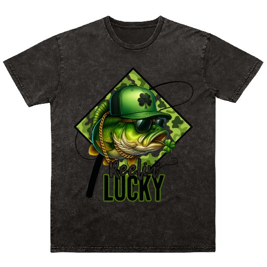 Reelin' Lucky Bass Fish Mineral Wash T Shirts