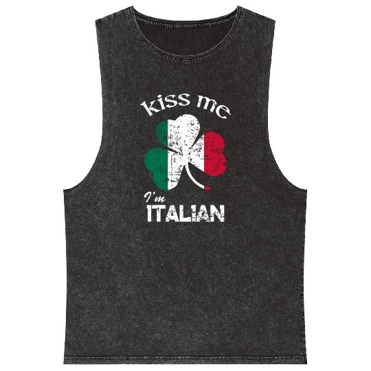 Distress Kiss Me I'M Italian St Patrick'S Day Mineral Wash Tank Tops