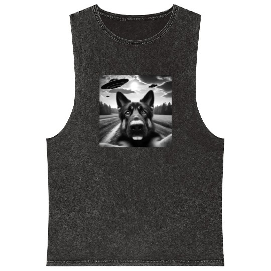 German2 Shepherd Funny GSP Selfie with UFOs Weird Mineral Wash Tank Tops