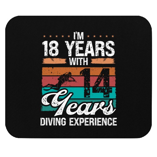 32 Birthday Idea Scuba Diving 32 Year Old Diver Mouse Pads