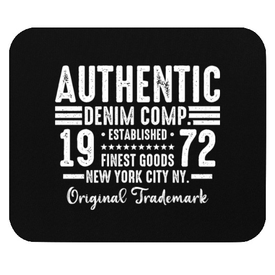 New York City Born In 1972 Vintage Birthday Mouse Pads