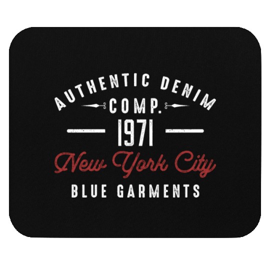 New York City Born In 1971 Vintage Birthday Mouse Pads