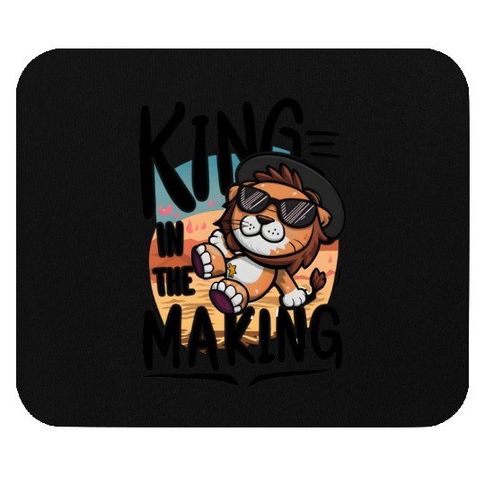 king in the making Mouse Pads