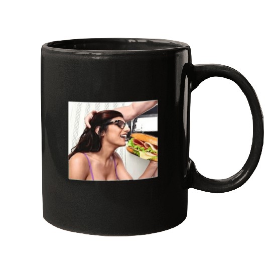 Mia Khalifa having lunch  : Bobs Burgers Family Shirt, Bobs Burgers Vintage Mugs