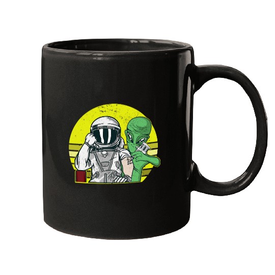 Aliens UFO Inking Astronaut I Outer Space I Tattoo Artist Mugs