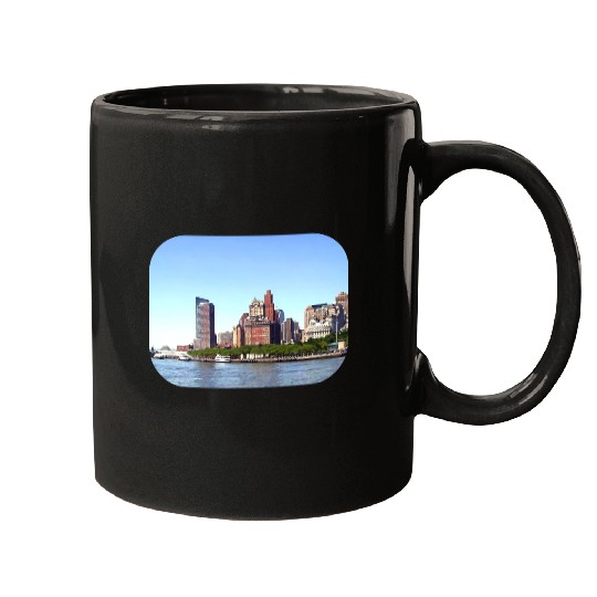Manhattan NY - Manhattan Skyline on a Clear Day Mugs