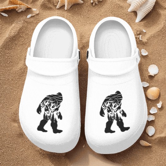 Mountain Wolf Howling Silhouette Nurse Clogs