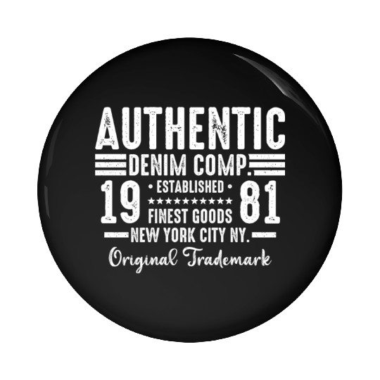 New York City Born In 1981 Vintage Birthday Pin Buttons