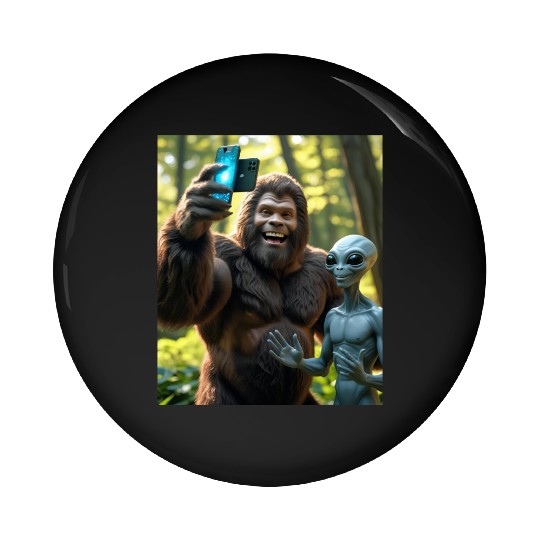 BIGFOOT TAKING A SELFIE WITH AN ALIEN 1 Pin Buttons