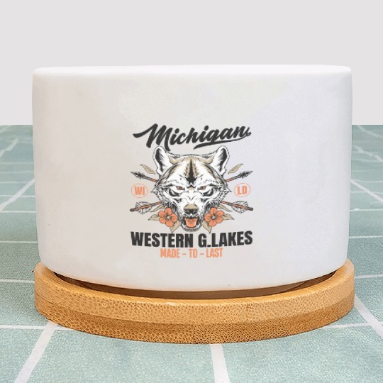 Western great lakes Michigan home of the wolf Plant Pots