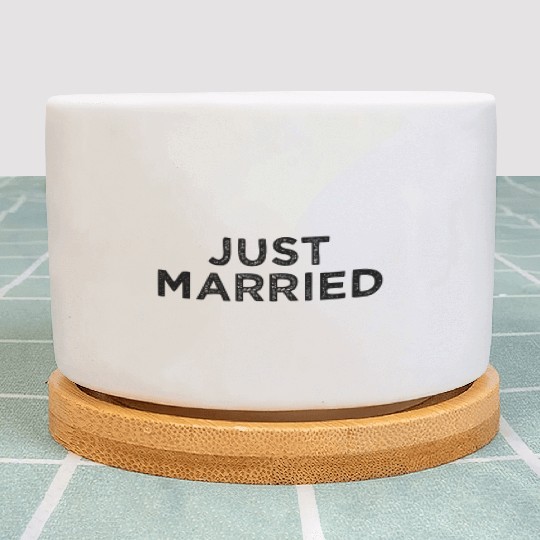 Just Married Honeymoon Couples Women & Men Bride Plant Pots