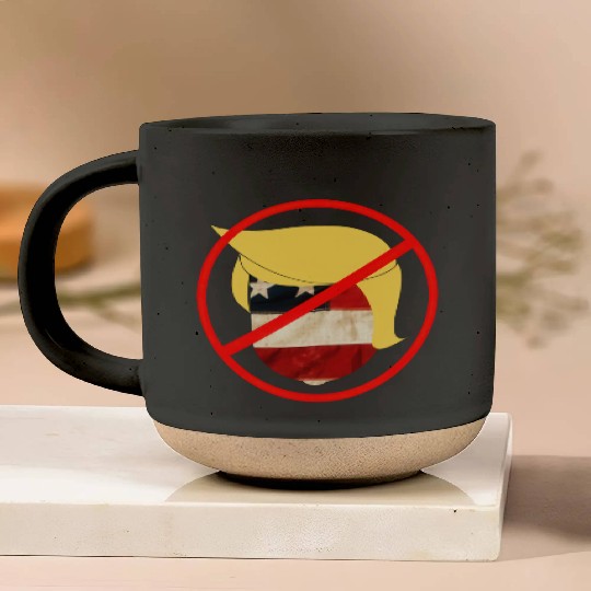 anti trump - dump trump 2020 Pottery Mugs