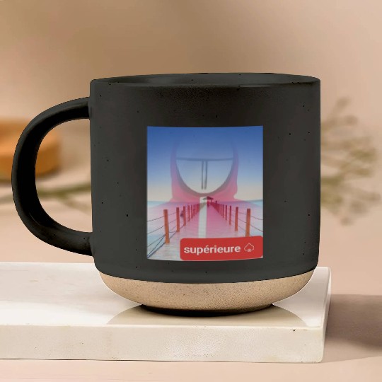 Jolie Pottery Mugs et pull-over tendance du moment