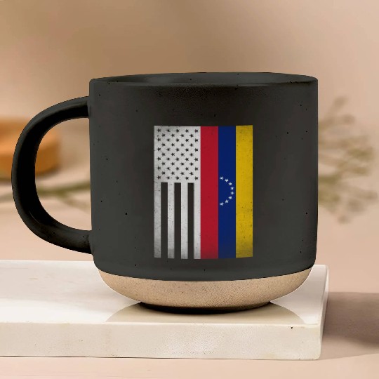 Venezuela Design for proud Venezuelan Americans Pottery Mugs