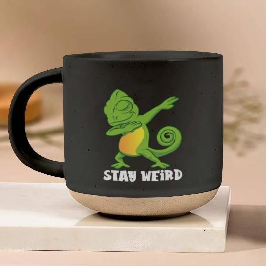 Dabbing Chameleon Sweet Pottery Mugs