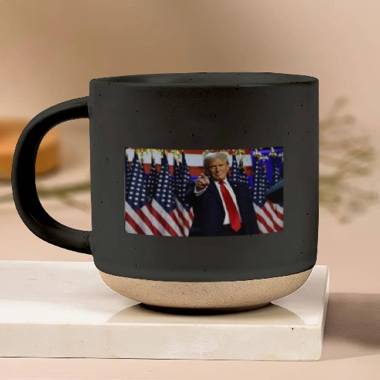 Trump will make America Greater Pottery Mugs