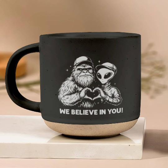 Alien Bigfoot Heart Hands Cryptid Funny Pottery Mugs