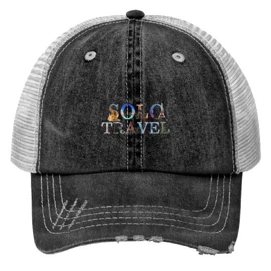 in love with solo travel, in all seasons Print Trucker Hats