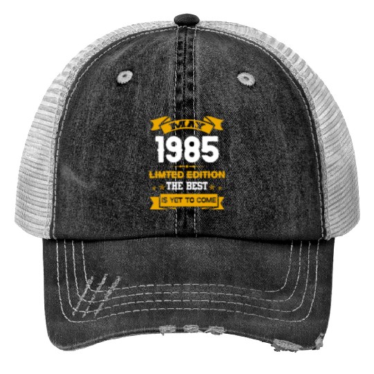 May 1985 Birthday Surprise Print Trucker Hats