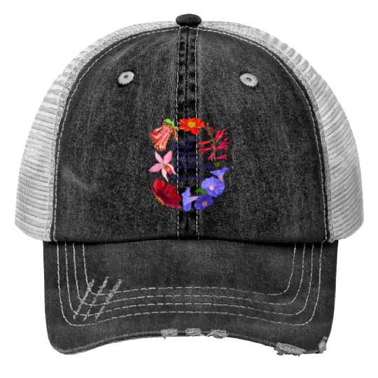 Frida Kahlo I Never Painted Dreams I Painted My Print Trucker Hats