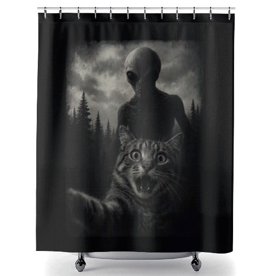 Alien Cat Selfie: Purr-fectly Spooky Encounter Shower Curtains