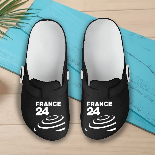 france 24 Slip On Clogs