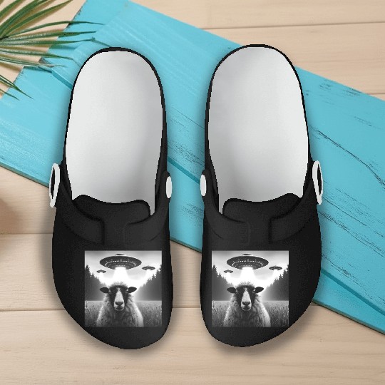 Sheep ram, lamb Funny Graphic Selfie with UFOs Wei Slip On Clogs