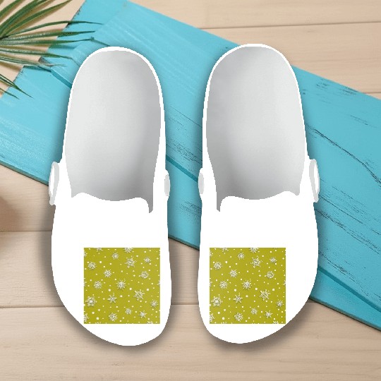 Yellow Snowflakes Pattern Slip On Clogs