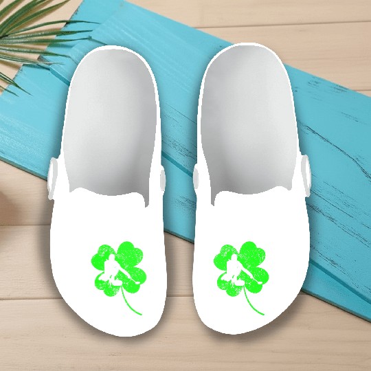 Curling St. Patrick's day shamrock Slip On Clogs