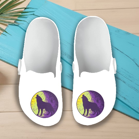 Howling wolf in the moon cool Slip On Clogs