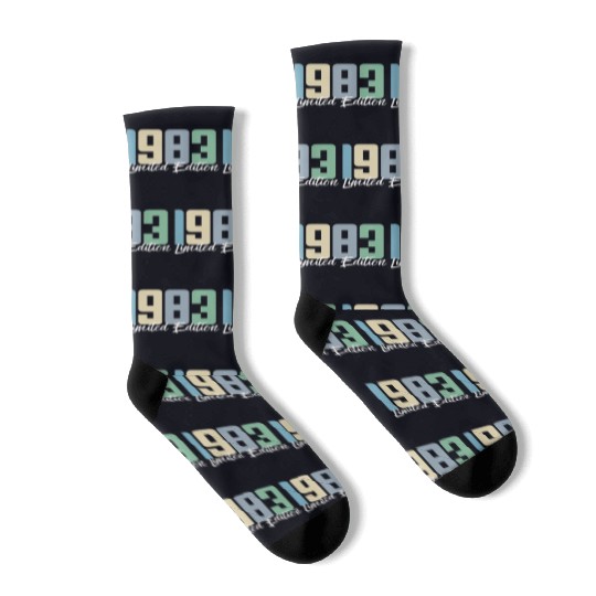 40 Years Vintage 1983 Retro 40th Birthday Socks