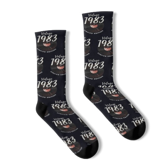 40 Years Vintage 1983 Retro 40th Birthday Socks
