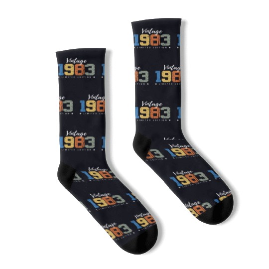 40 Years Vintage 1983 Retro 40th Birthday Socks