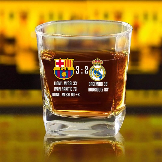 FC Barcelona 3 - 2 Real Madrid Square Whiskey Glasses