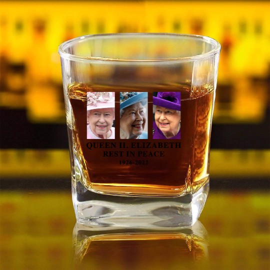 Queen II Elizabeth Square Whiskey Glasses