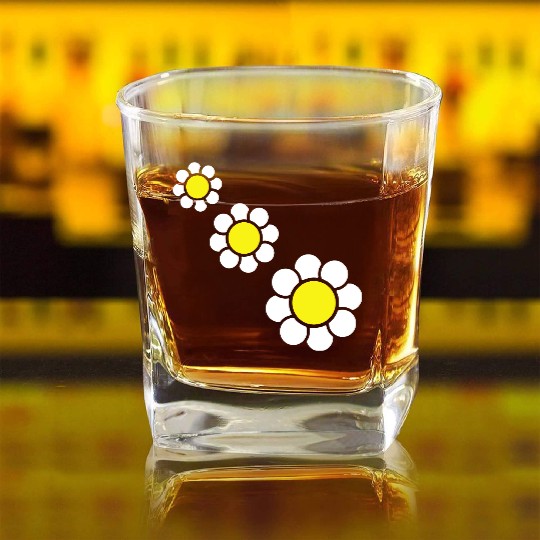 3 White Daisies Flowers Spring Summer Pretty Square Whiskey Glasses