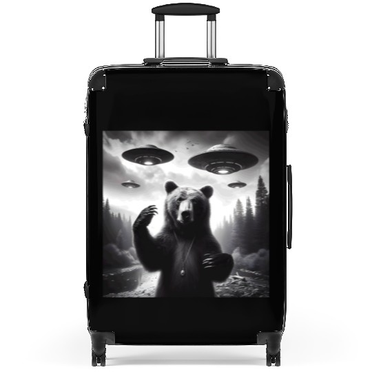 Grizzly Bear Outdoors Graphic Selfie with UFOs Wei Suitcases