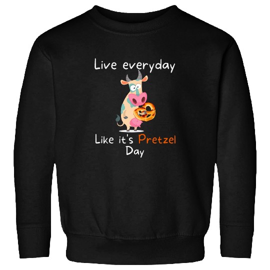 Cow Pet Live Everyday Like Its Pretzel Day Cow With Bagel Funny Sweatshirts
