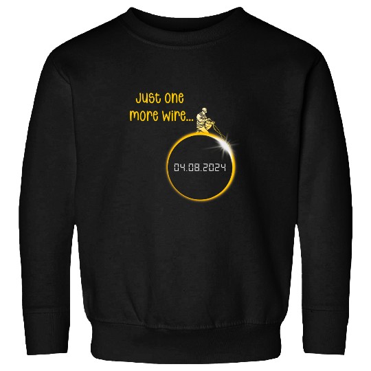 Funny Electrician Engineer On The Moon Solar Eclipse 2024 Sweatshirts