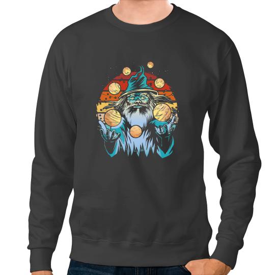 Aliens vintages cool wizard juggling planets space sorcerer alien Sweatshirts