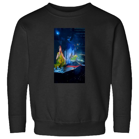 Discover Taylor At Eras Tour Chicago Sweatshirts