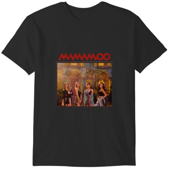 Discover MAMAMOO 마마무 - Red MoonGroup (With PRINTED Autographs)Design 2 T-Shirts