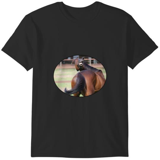 Funny Horse pulling amazing poseRear end booty T-Shirts