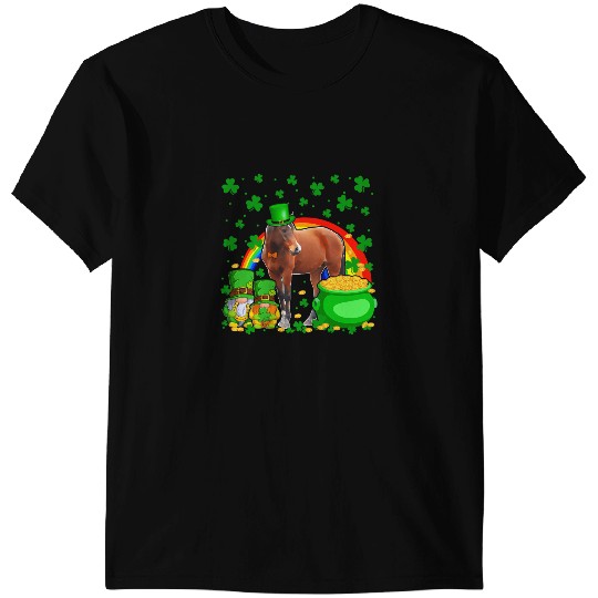 Funny Horse Two Gnomes And Horse Wearing Patricks Day Hat Shamrocks T-Shirts